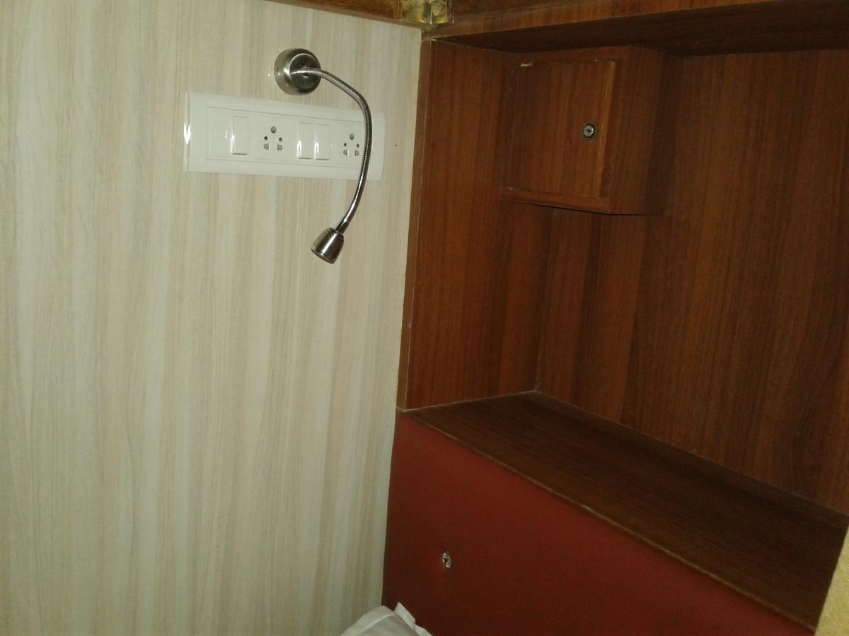 Classic Dormitory Bombaj Zewnętrze zdjęcie